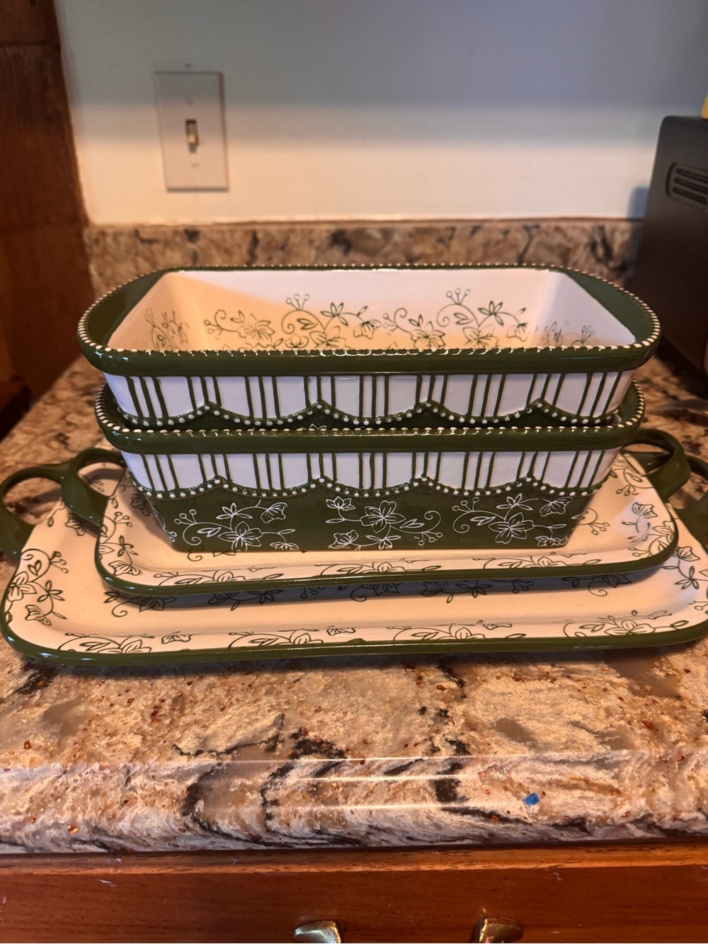 4 Piece Temptations Bakewear Green and White Floral Ceramic Baking Set